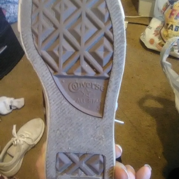 Brand new brown and tan converse - Picture 5 of 6